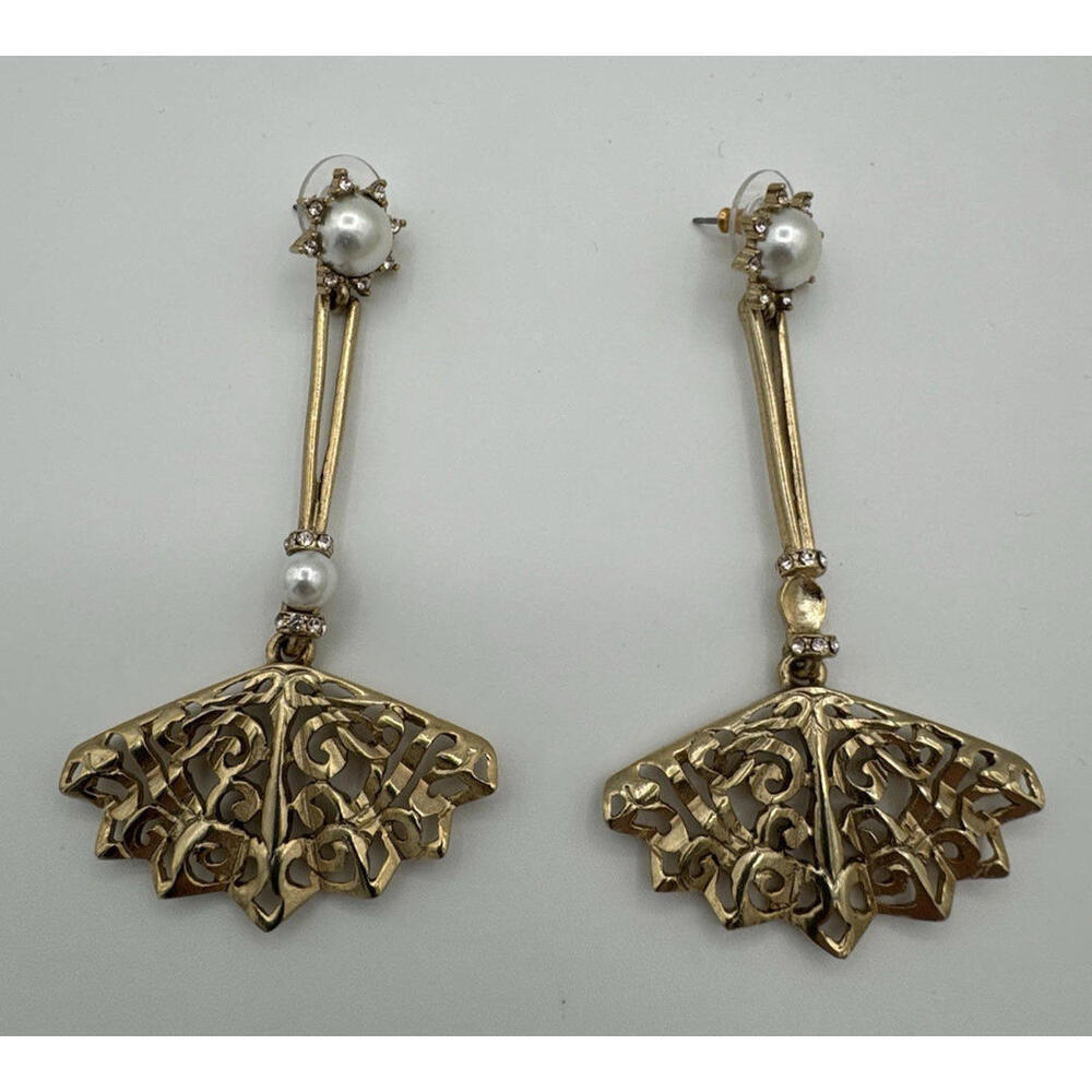 Oscar De La Renta Dangle Pearl Gold Tone Earrings